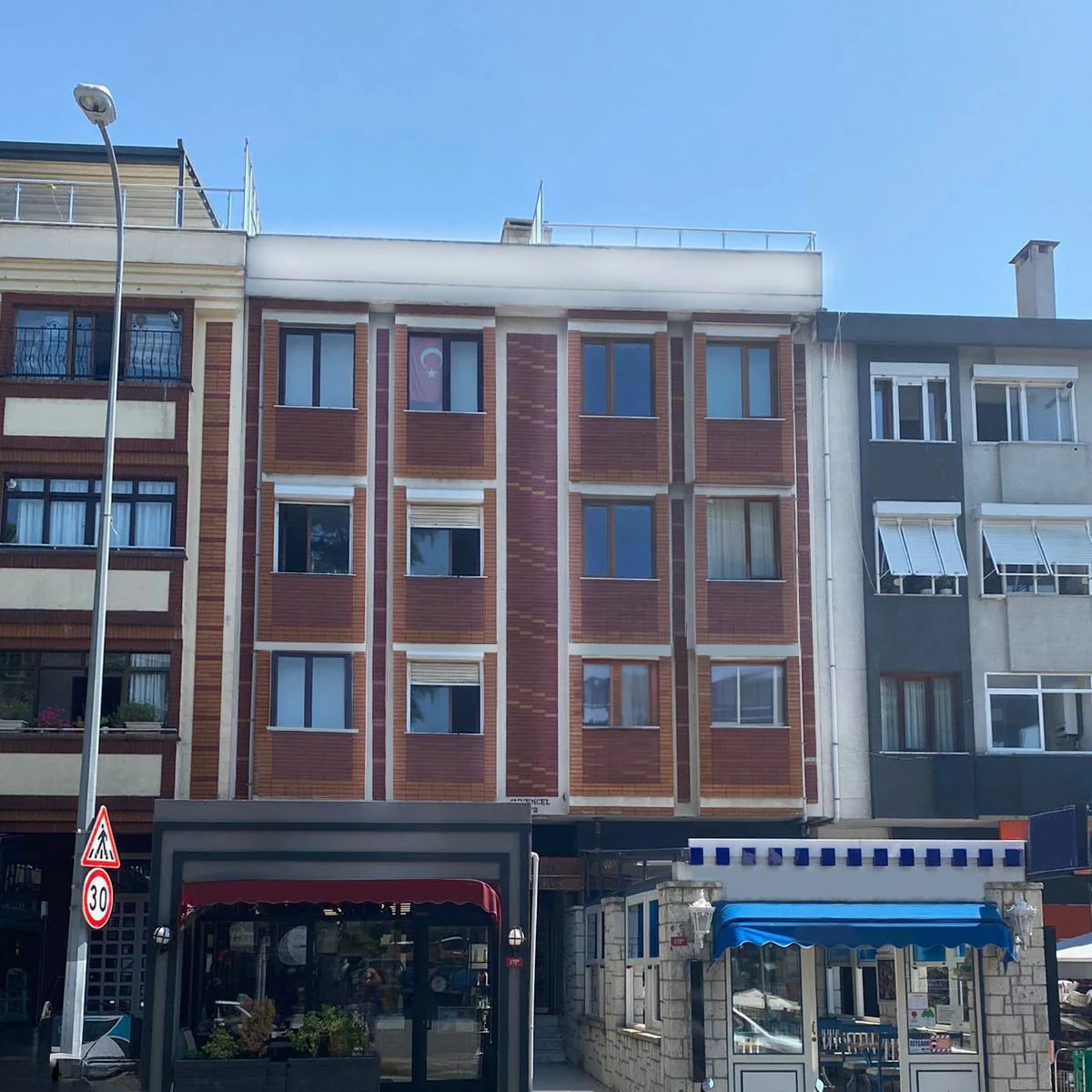 Güvençel Apartmanı - Acıbadem projesi
